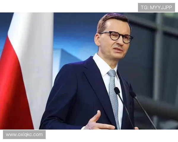 麦卡遭范戴克肘击后比赛未暂停 因裁判未察觉事件细节分析